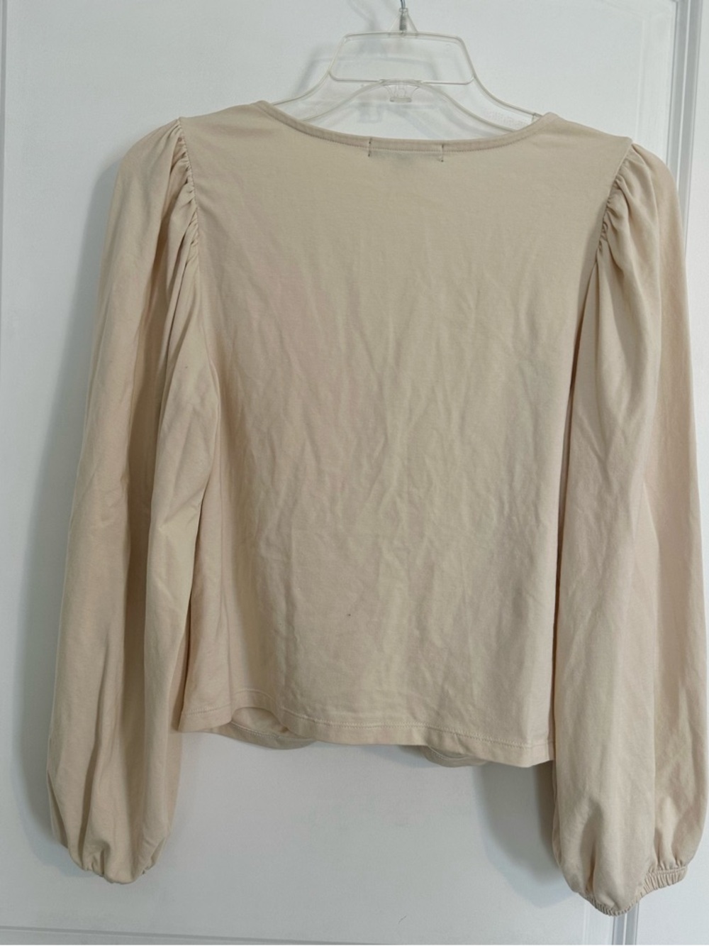 Banana Republic Neutral Beige Ruched V-Neck Balloon Sleeve Top - Picture 2 of 2